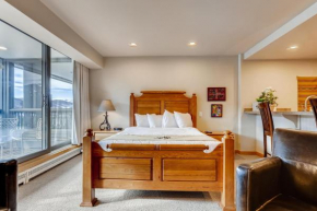 Renovated Studio- Kids Ski free & On Shuttle Route! condo